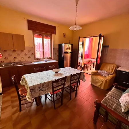 Sa Domu De Cri Holiday home *